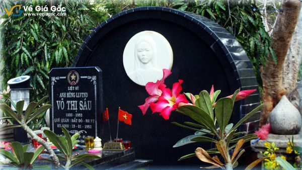 Vé máy bay Cần Thơ Côn Đảo thăm mộ cô Võ Thị Sáu