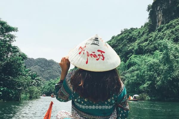 Hành trình khám phá vẻ đẹp của Việt Nam sẽ là chuyến đi đáng nhớ trong đời bạn. Không chỉ có cảnh quan đẹp, ẩm thực hấp dẫn, đất nước Việt Nam còn có vô số trải nghiệm du lịch đầy thú vị cho du khách khám phá.