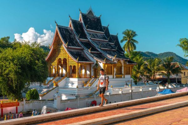 AirAsia mở đường bay mới Hà Nội Luang Prabang Lào