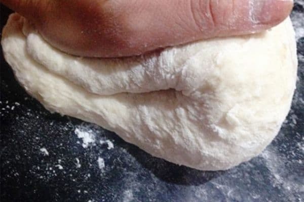 Cách làm bánh trôi nước đường đen đang sốt mùa Vu Lan