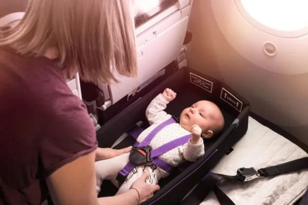 China Airlines d&agrave;nh ch&iacute;nh s&aacute;ch hỗ trợ đặc biệt cho trẻ dưới 2 tuổi
