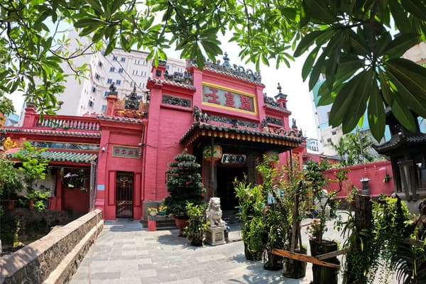 Chùa Ngọc Hoàng Điểm Du Lịch Tâm Linh Hấp Dẫn Tại Sài Gòn
