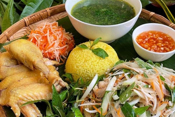 Những quán cơm Gà Hội An Ăn Là Ghiền