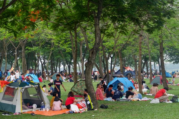 Công viên Yên Sở du lịch cắm trại cuối tuần ngay trong lòng Thủ đô