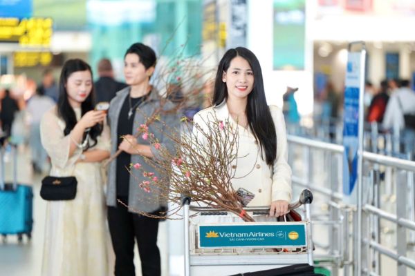 Đặt vé sớm bay Tết vui Vietnam Airlines giảm giá chỉ còn từ 666k
