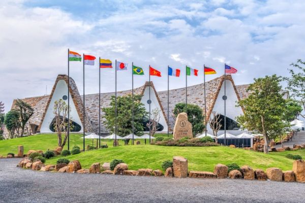 Đặt v&eacute; Vietravel Airlines, kh&aacute;m ph&aacute; Bu&ocirc;n Ma Thuột từ H&agrave; Nội với gi&aacute; tốt