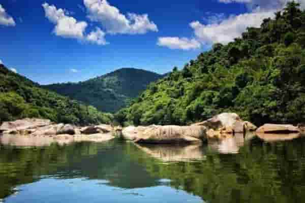 Điểm danh top 8 địa điểm du lịch Bình Định đẹp ngất ngây