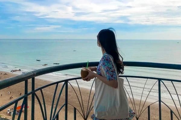 Du lịch biển Hải Tiến Thanh Hóa vẻ đẹp hoang sơ mộc mạc bất ngờ