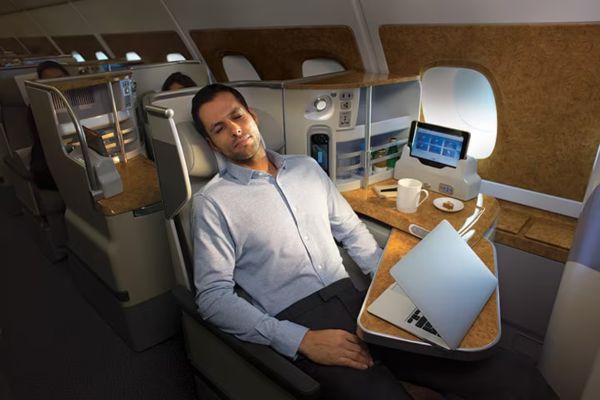 Hè 2024 Bùng Nổ Với Vé Quốc Tế Giá Tốt Từ Emirates