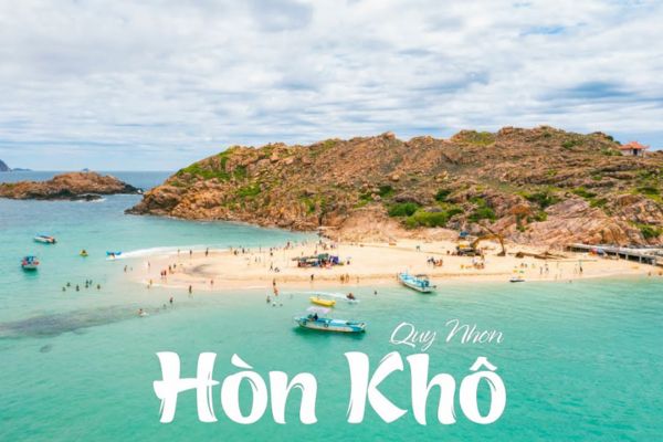 Hòn Khô Biểu Tượng Đẹp Tự Nhiên Của Bình Định