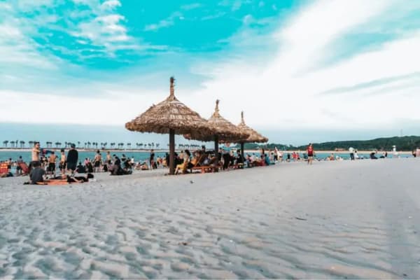 Khám phá Bãi biển Đồ Sơn hot nhất vịnh Bắc Bộ