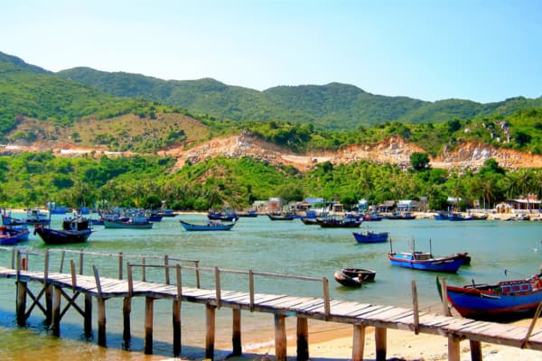 Khám phá du lịch biển Ninh Chữ Ninh Thuận vẻ đẹp hoang sơ