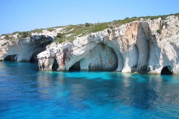 Khám phá vẻ đẹp kì ảo của đảo Zakynthos Hy Lạp