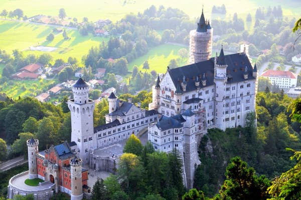 Lạc vào những tòa lâu đài cổ tích lộng lẫy tại Đức