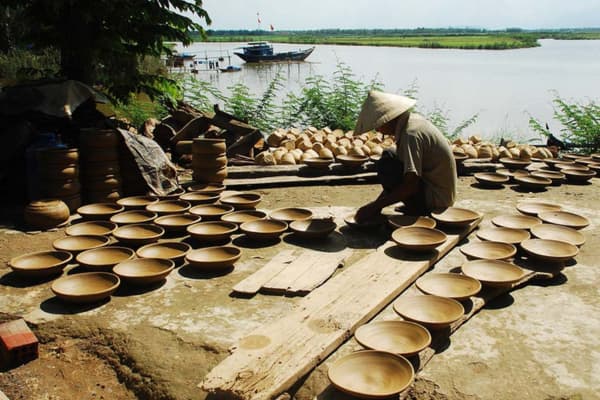 Làng gốm Thanh Hà khám phá làng nghề truyền thống 500 năm tuổi