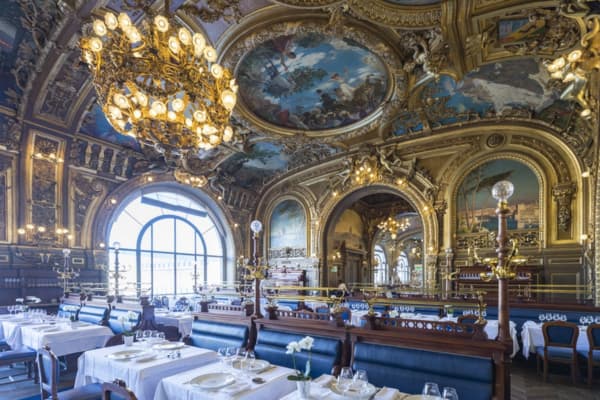 Le Train Bleu