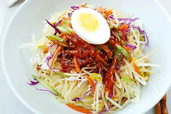 Mì Lạnh Hàn Quốc