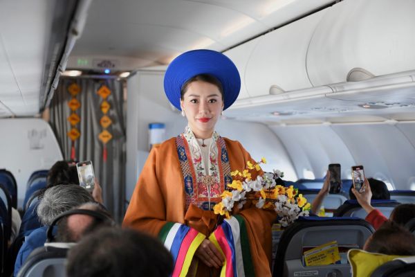 Ng&agrave;y Song Đ&ocirc;i rộn r&agrave;ng &ndash; Du xu&acirc;n nhẹ v&iacute; c&ugrave;ng Vietravel Airlines