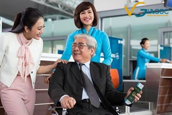 Người cao tuổi khi đi máy bay Vietnam Airlines cần những giấy tờ gì?