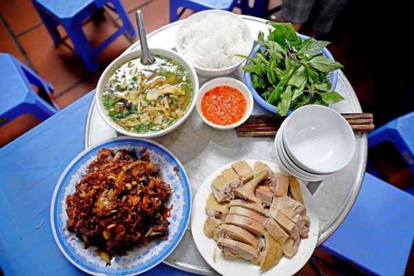 Quán ngan cháy tỏi ẩm thực Hà Nội