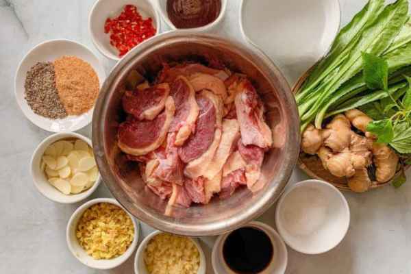 Quán ngan cháy tỏi ẩm thực Hà Nội