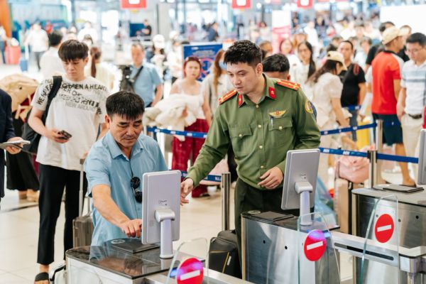 Sun PhuQuoc Airways khai trương 2 đường bay nội địa mới, giảm ngay 20% v&eacute; m&aacute;y bay