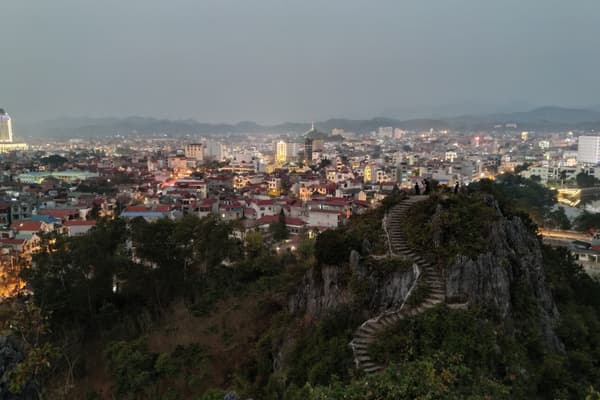 Tham Quan Tòa Thành Nhà Mạc Lạng Sơn