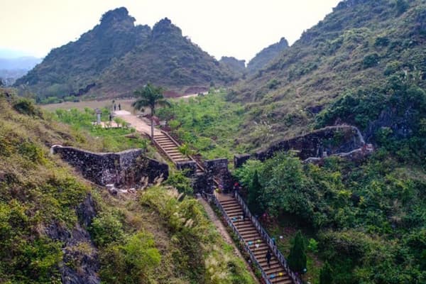 Tham Quan Tòa Thành Nhà Mạc Lạng Sơn