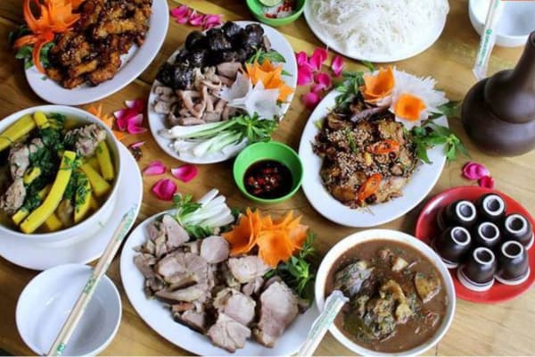 Top 6 Qu&aacute;n Ăn Ngon Quốc D&acirc;n H&agrave; Nội Chắc Chắn Phải Thử Một Lần