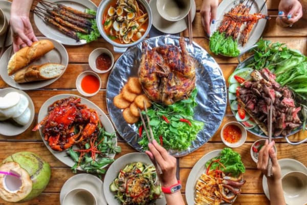 Top 6 Qu&aacute;n Ăn Ngon Quốc D&acirc;n H&agrave; Nội Chắc Chắn Phải Thử Một Lần