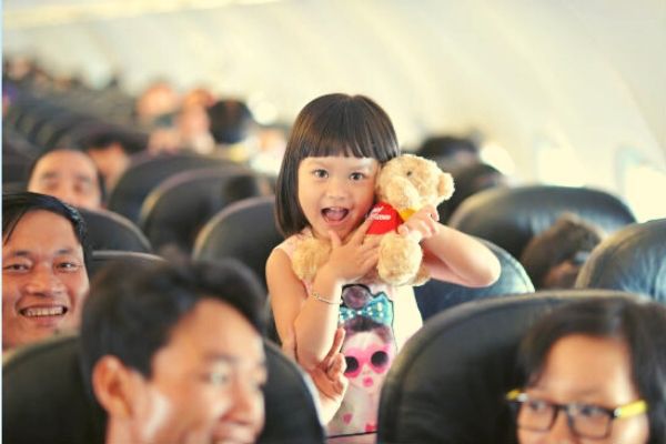 Trẻ em dưới 2 tuổi đi máy bay Vietjet