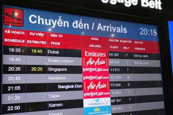 Trung Đ&ocirc;ng 01/3: Đ&oacute;ng cửa kh&ocirc;ng phận, h&agrave;ng ngh&igrave;n kh&aacute;ch bị ảnh hưởng