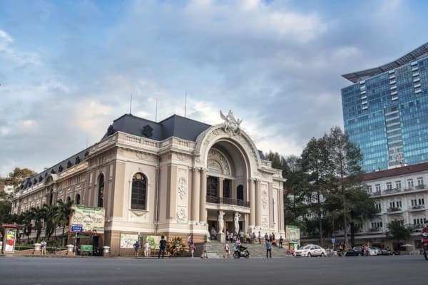 Vé Máy Bay Đến Hồ Chí Minh Bamboo Airways