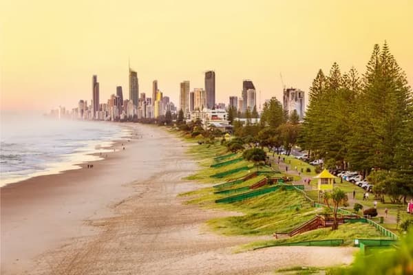 vé máy bay đi Gold Coast Úc giá rẻ