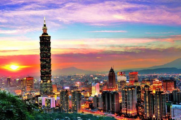 Vé máy bay Vietjet đi Đài Bắc mùa Thu khám phá xứ Đài rực rỡ lá vàng
