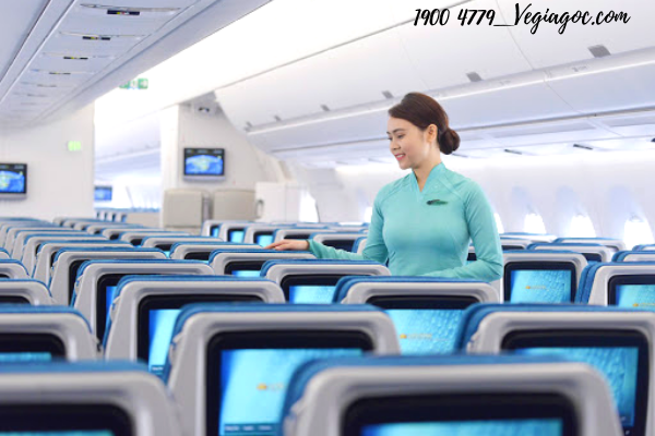Vé máy bay Vietnam Airlines tháng 8