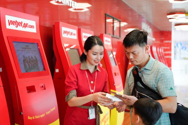 H&agrave;nh kh&aacute;ch lưu &yacute;: VietJet Air cấm ho&agrave;n to&agrave;n thuốc l&aacute; điện tử v&agrave; thiết bị li&ecirc;n quan