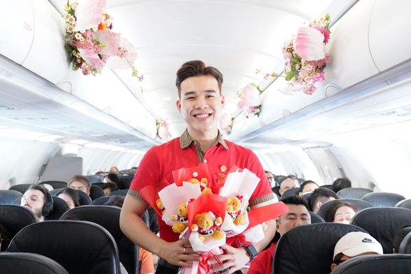 Vietjet khuyến m&atilde;i 8/3 c&ugrave;ng n&agrave;ng vi vu mu&ocirc;n nơi