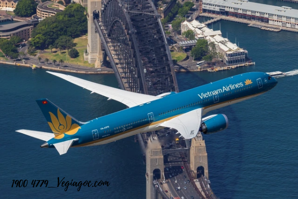 Vietnam Airlines khuyến mãi đi Đồng Hới