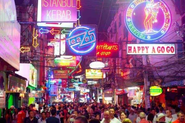 Walking Street Pattaya Phố đi bộ nổi tiếng nhất Thái Lan